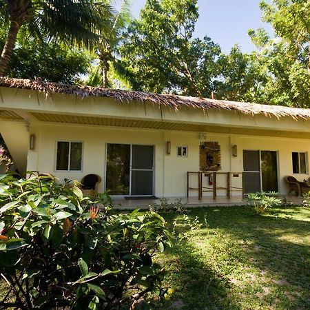 Mike'S Dauin Dive Resort Exterior photo
