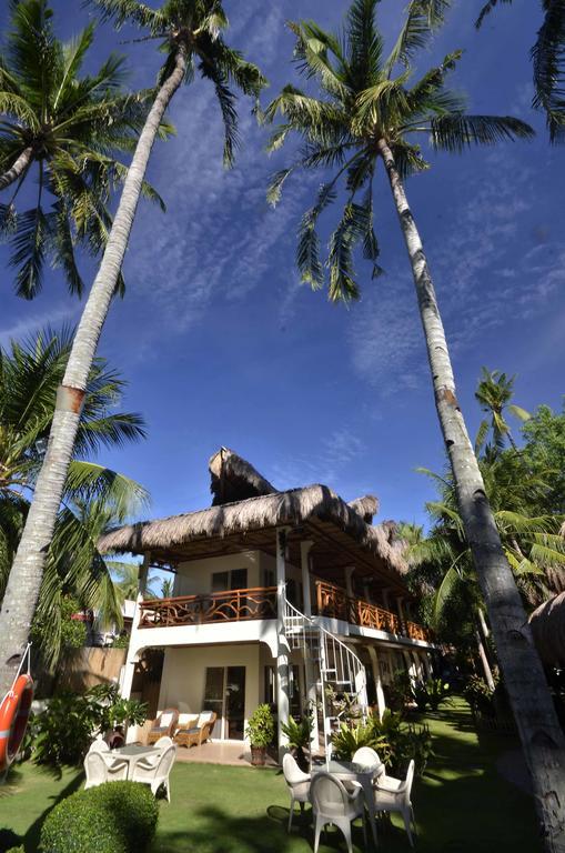 Mike'S Dauin Dive Resort Exterior photo
